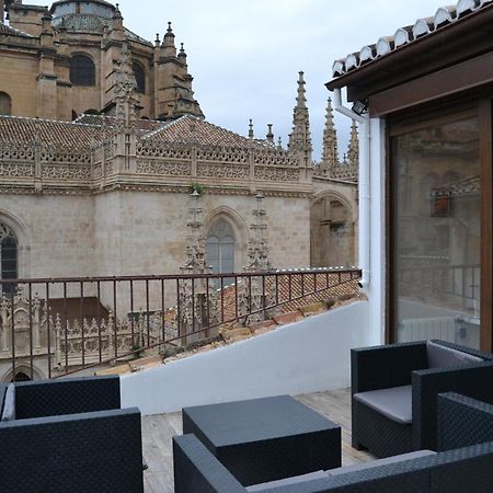 Tuguest Palacio De La Madraza Granada Exterior foto
